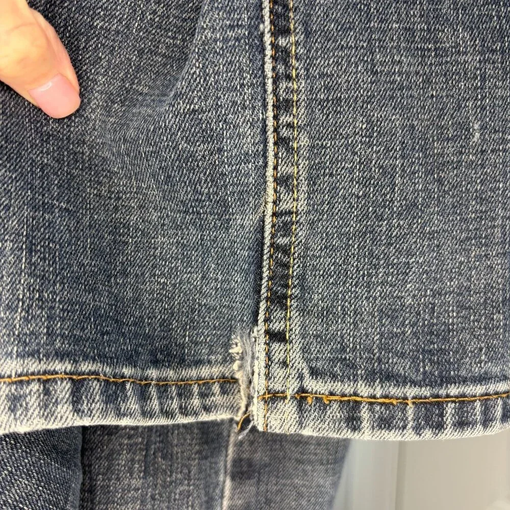 LEVI'S Signature Athletic Cut Mens 32x32 Denim 5 Pocket Stretch Cotton Spandex